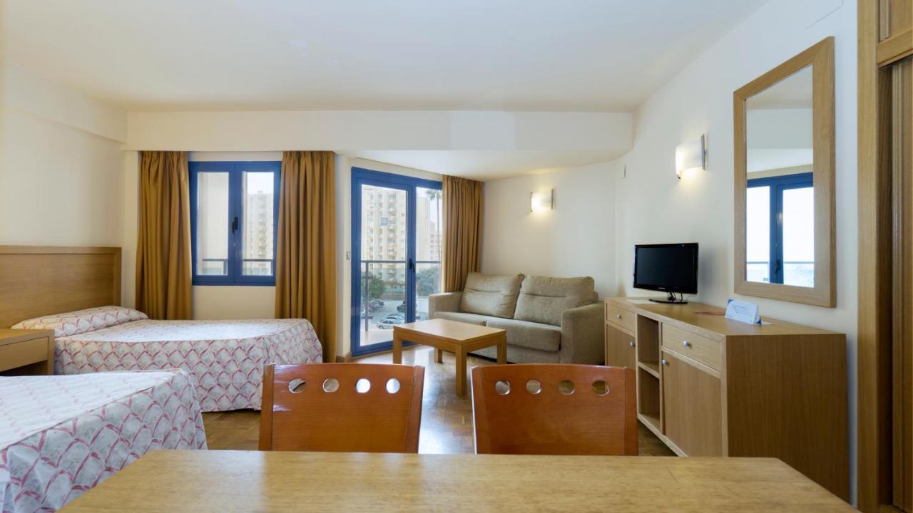 Apartamentos Ms Pepita เบนัลมาเดนา ภายนอก รูปภาพ