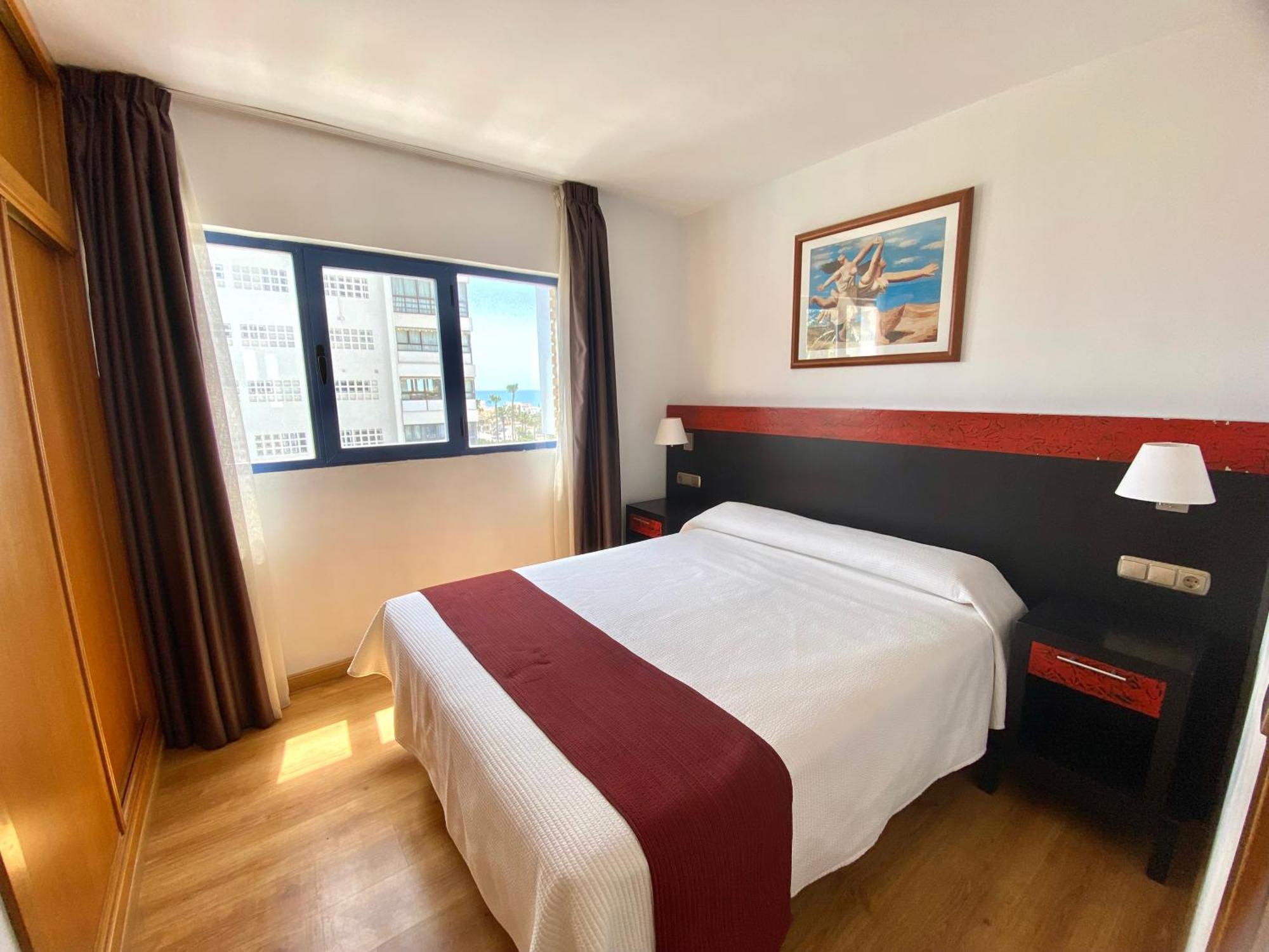 Apartamentos Ms Pepita เบนัลมาเดนา ภายนอก รูปภาพ