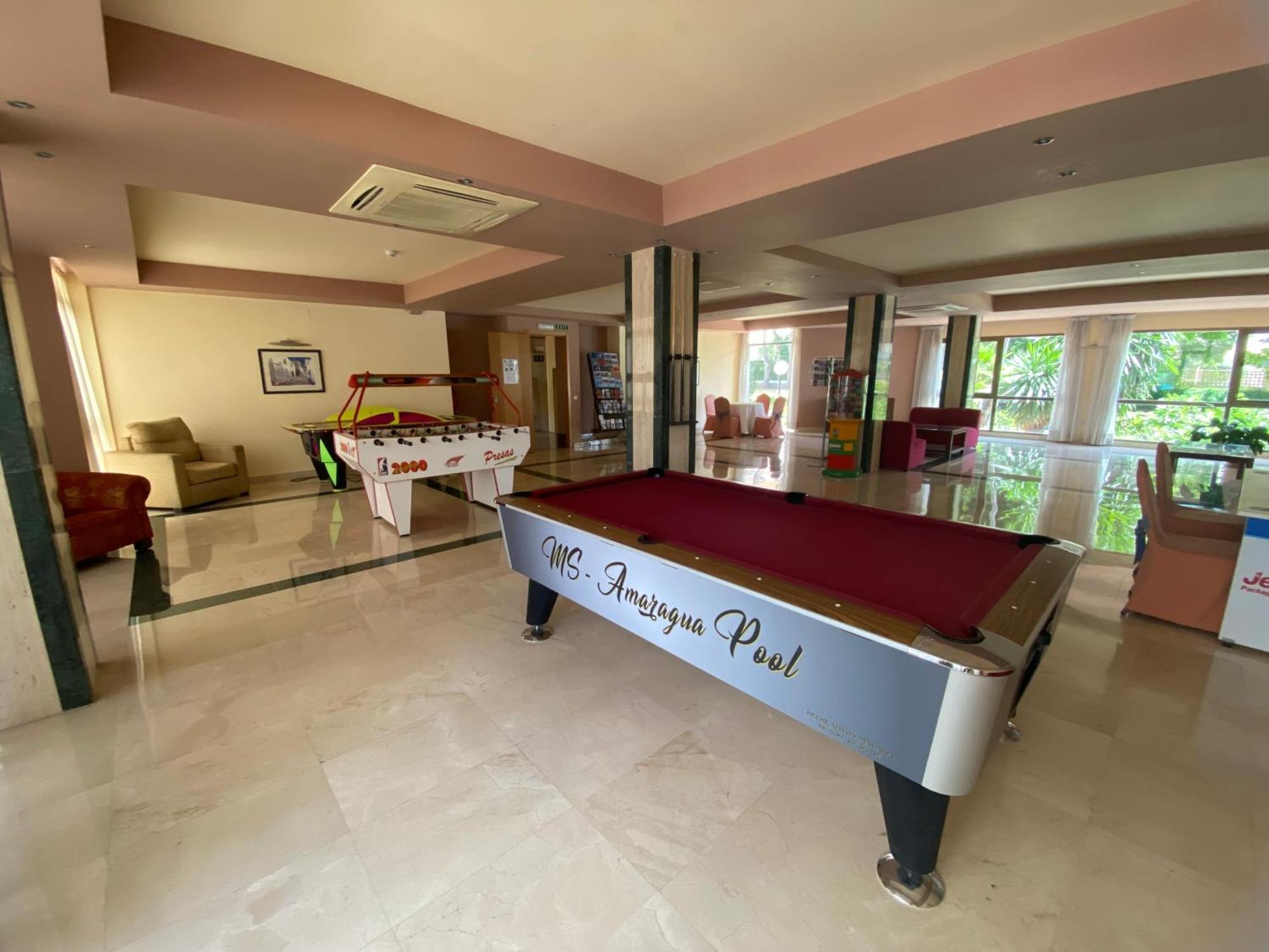 Apartamentos Ms Pepita เบนัลมาเดนา ภายนอก รูปภาพ