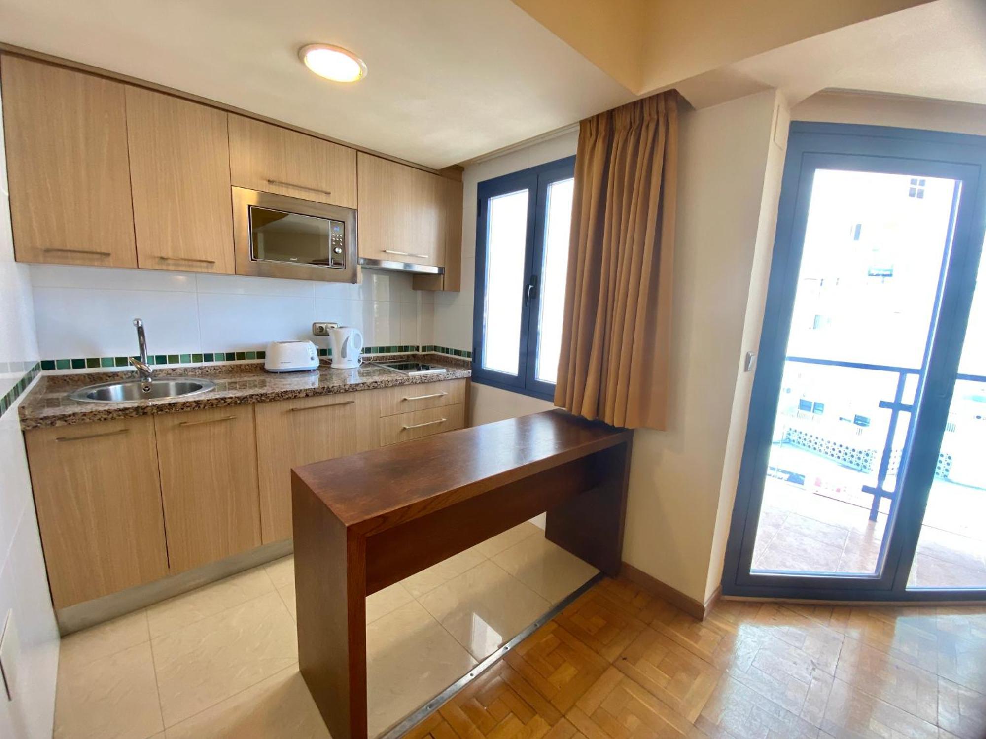 Apartamentos Ms Pepita เบนัลมาเดนา ภายนอก รูปภาพ