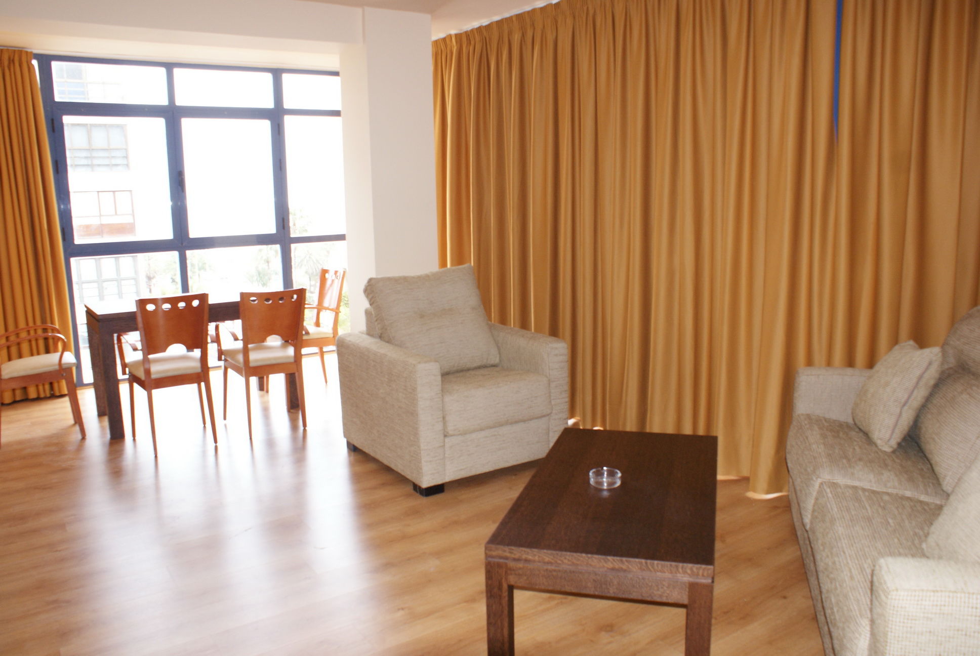 Apartamentos Ms Pepita เบนัลมาเดนา ภายนอก รูปภาพ