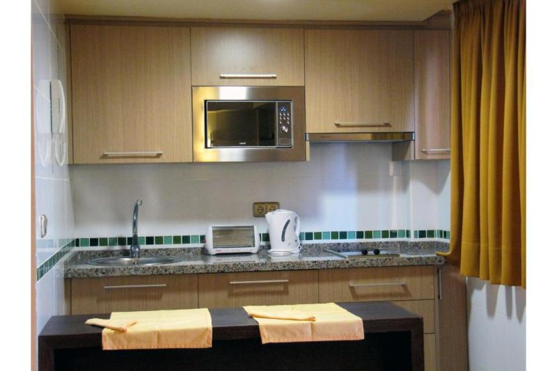 Apartamentos Ms Pepita เบนัลมาเดนา ภายนอก รูปภาพ