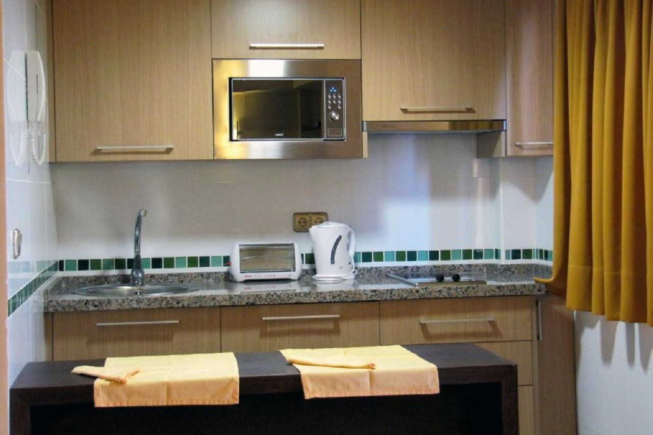 Apartamentos Ms Pepita เบนัลมาเดนา ภายนอก รูปภาพ